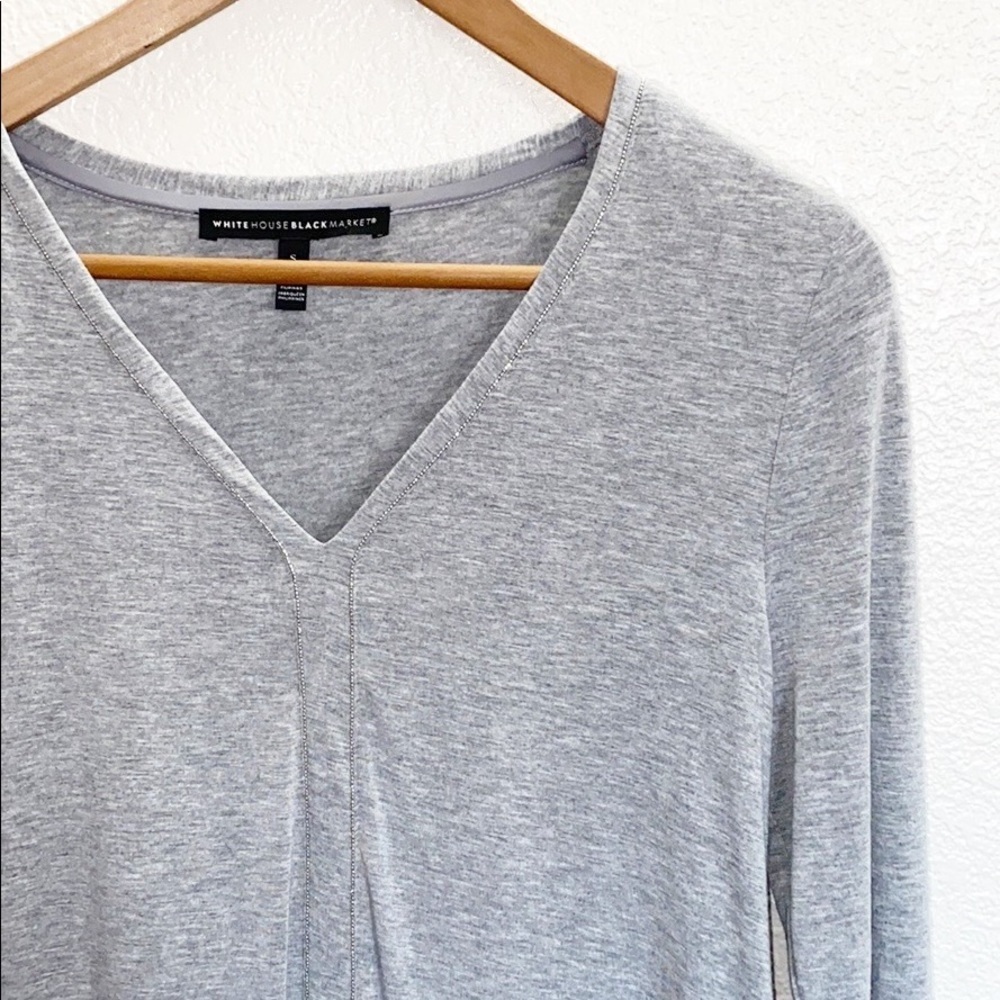 WHBM Gray V Neck Sparkle Detail Long Sleeve Top - Picture 2 of 10